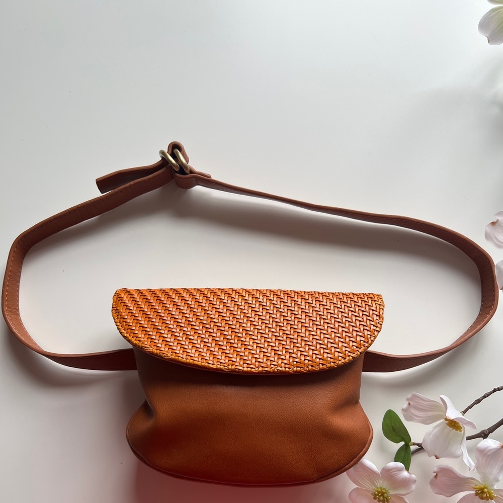 Street Level Fanny Bag/Crossbody-Woven flap (Tan/ orange)
